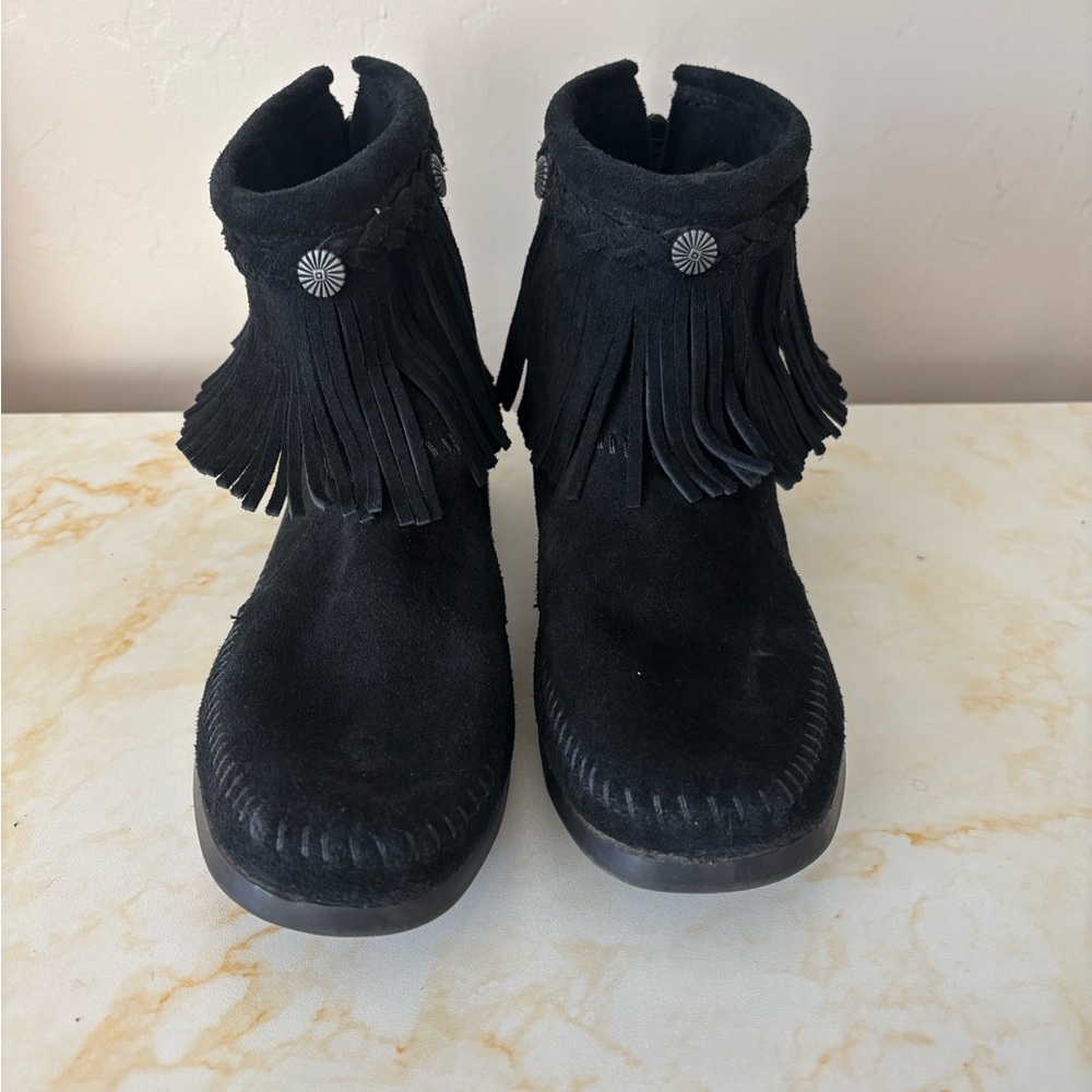 Minnetonka Back Zip Western Bootie, size 8.5 - Picture 3 of 7